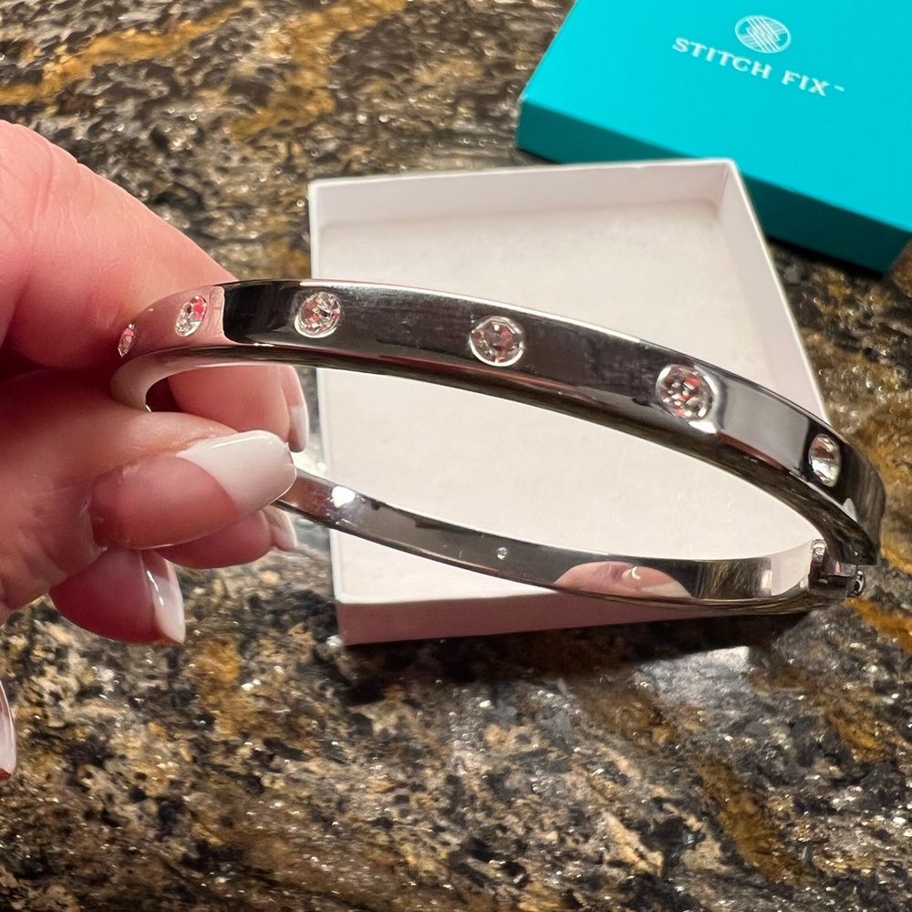 Kate Spade Set In Stone pave bangle